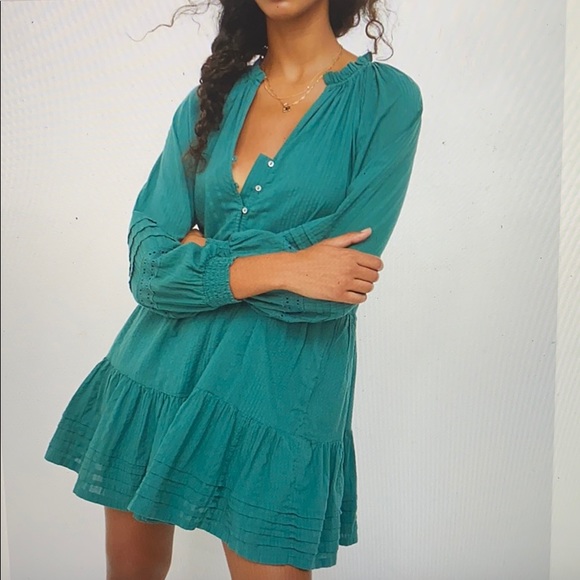 Dress - Picture 1 of 7